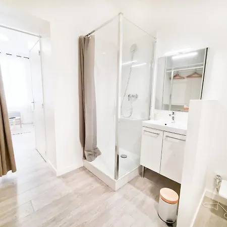 Le Valmy #2 - Cosy Studio - Daire