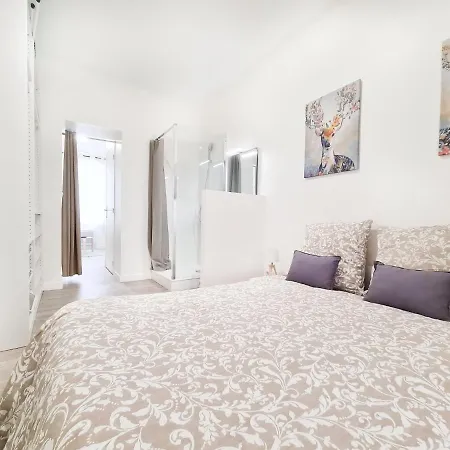 Le Valmy #2 - Cosy Studio - Daire