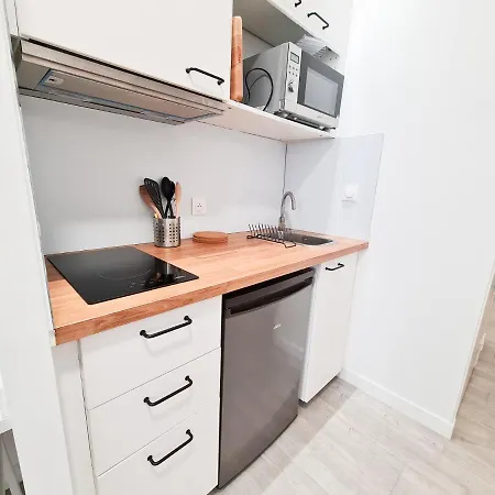 Daire Le Valmy #2 - Cosy Studio - *